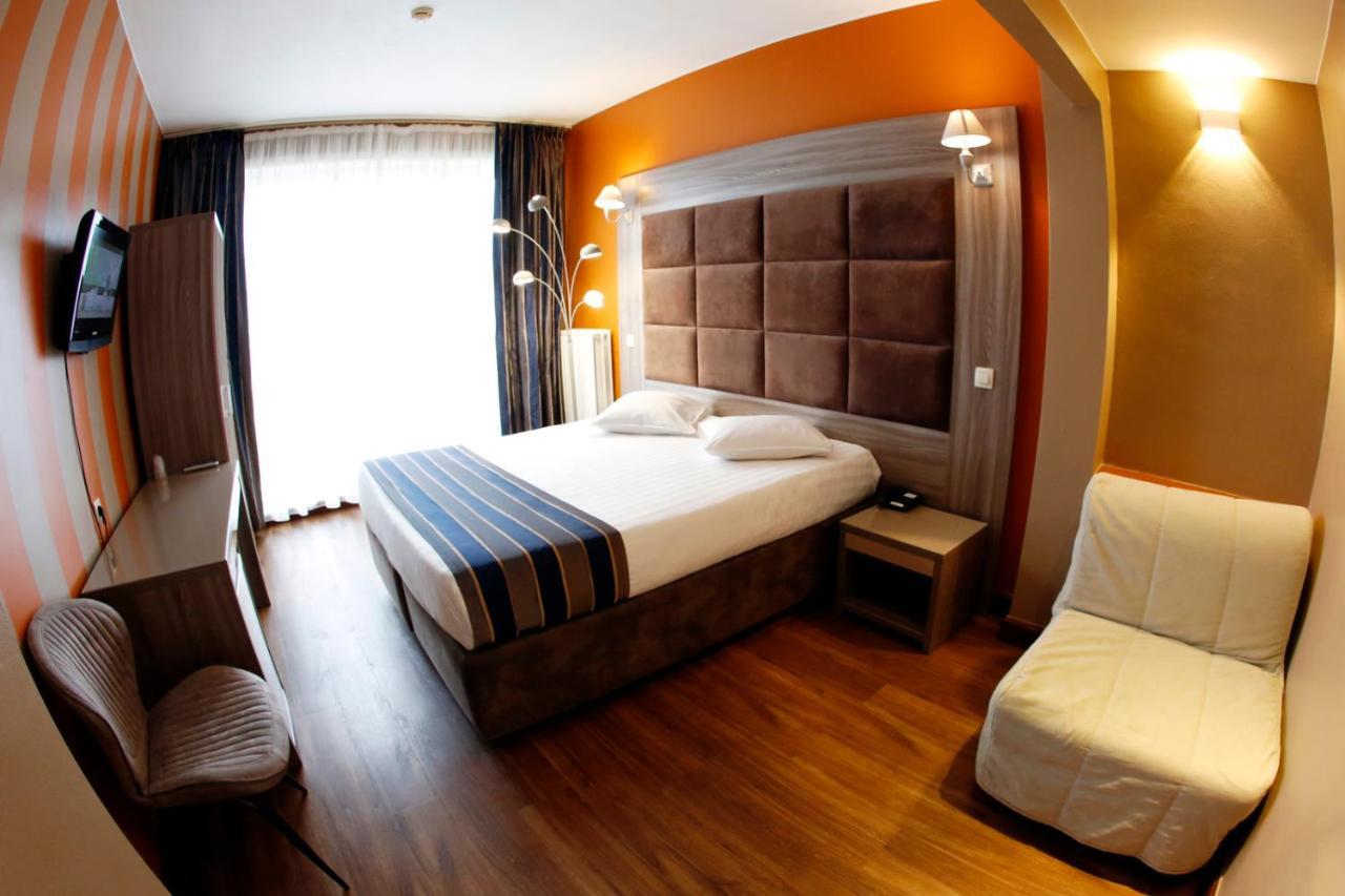 Hotel Midi-Zuid Saint-Gilles Kültér fotó