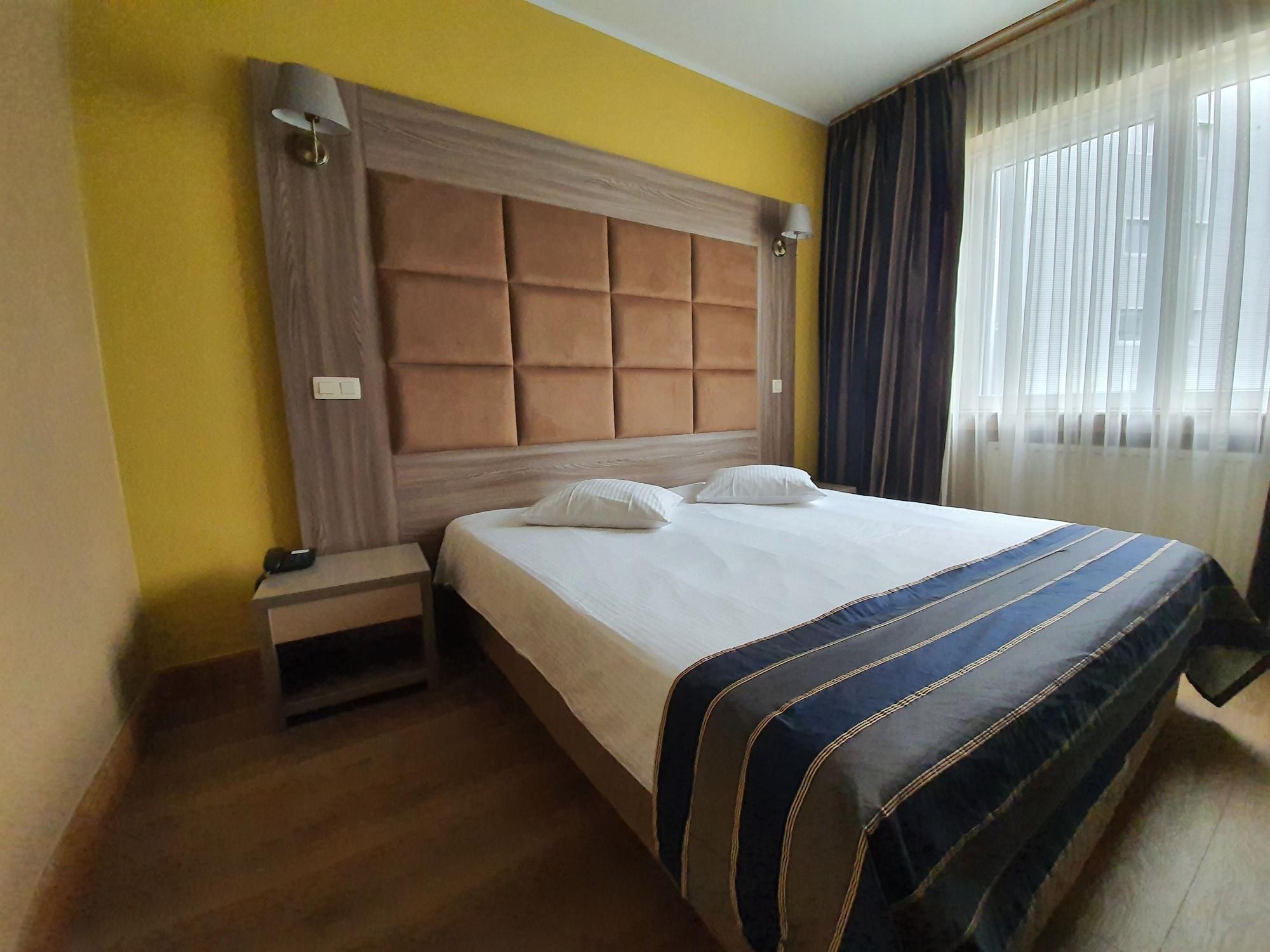 Hotel Midi-Zuid Saint-Gilles Kültér fotó